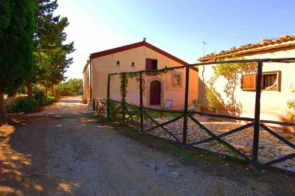 Agriturismo Terra Di Pace Noto Zewnętrze zdjęcie